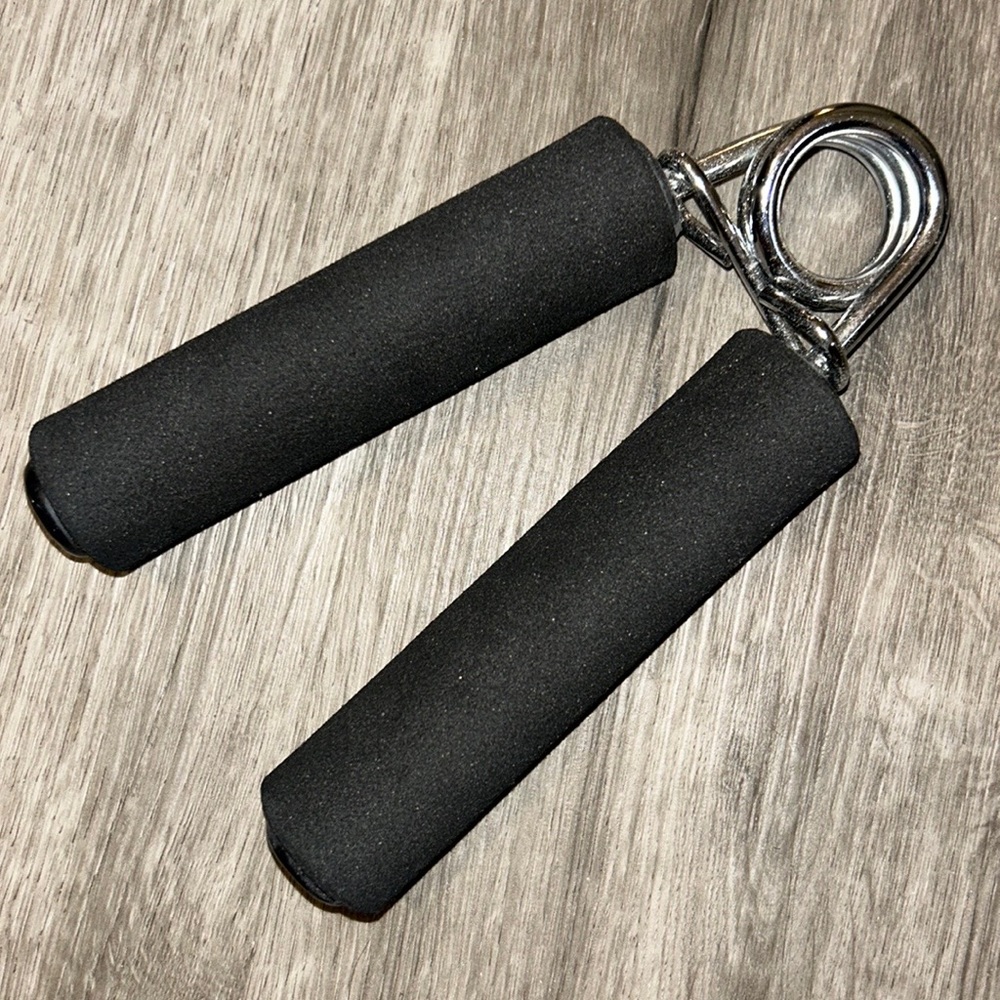 Hand grip